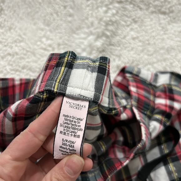 Victoria's Secret Red and Black Plaid Robe - Picture 7 of 7